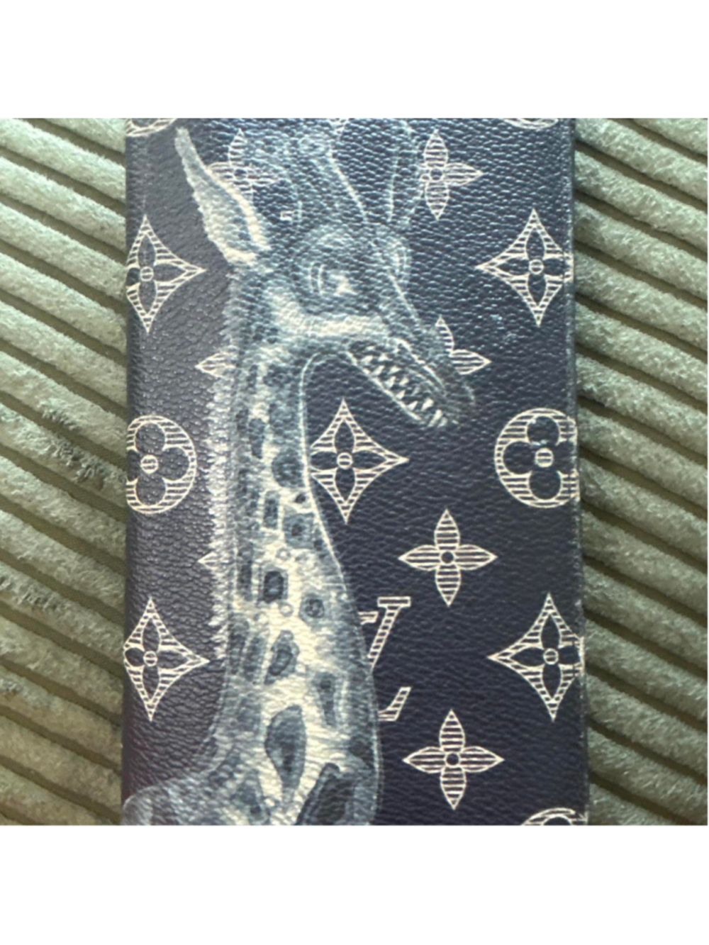 Preowned Limited Edition Louis Vuitton x Chapman Brothers Savane Monogram Giraff